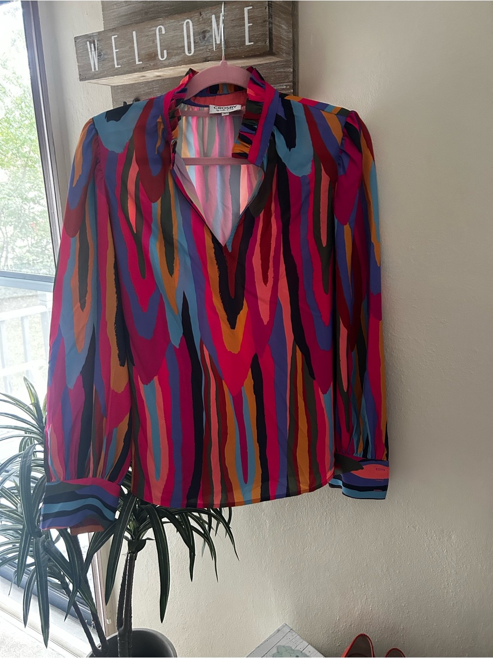 CROSBY by Mollie Burch Multicolor Abstract V-Neck Blouse